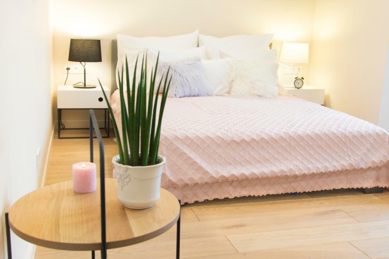 Luksusowy Apartament Swietego Jana Na Rynku คราคูฟ ภายนอก รูปภาพ